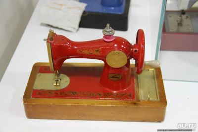 Лот: 8018685. Фото: 1. Детская швейная машинка ДШМ 1987... Предметы интерьера и быта
