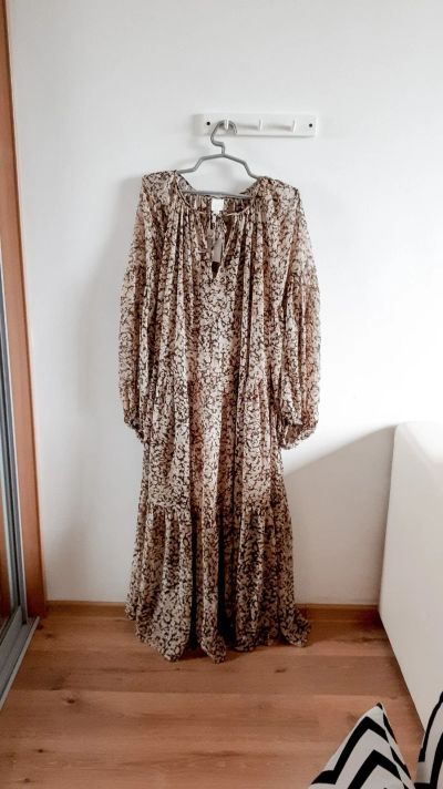 Лот: 16471739. Фото: 1. Платье H&M длинное широкое шифоновое. Платья