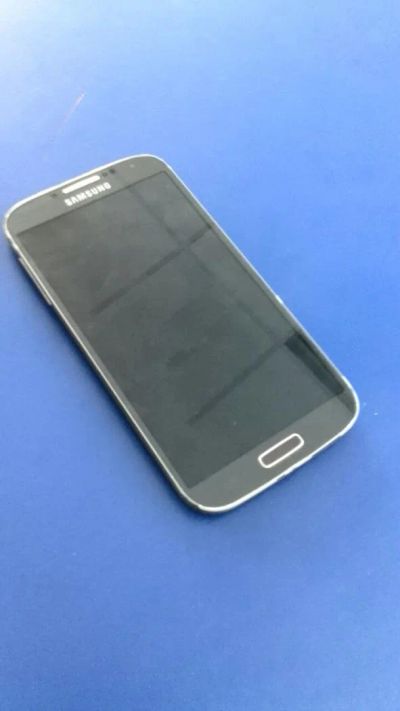 Лот: 4844897. Фото: 1. Samsung Galaxy S4. Смартфоны