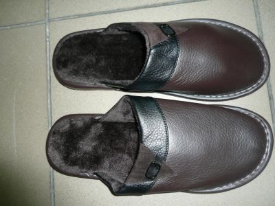 Лот: 7557411. Фото: 1. тапочки кож. Домашняя обувь