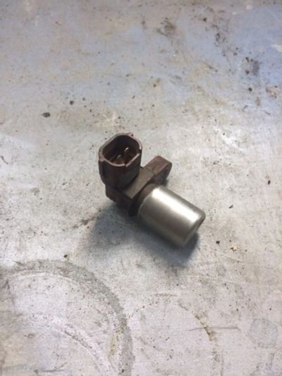 Лот: 9807013. Фото: 1. Датчик положения коленвала Subaru... Двигатель и элементы двигателя