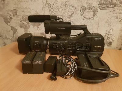 Лот: 15436974. Фото: 1. Продаётся видеокамера Sony Nex-EA50. Видеокамеры