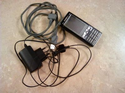 Лот: 8809375. Фото: 1. Сотовый телефон Sony Ericsson... Кнопочные мобильные телефоны