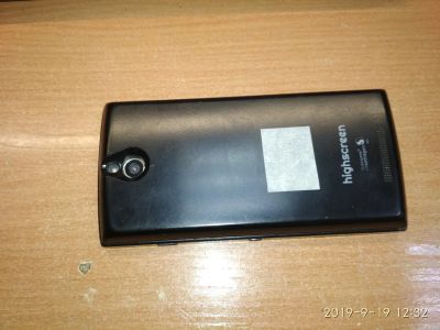 Лот: 14594736. Фото: 1. Highscreen Boost 2. Смартфоны