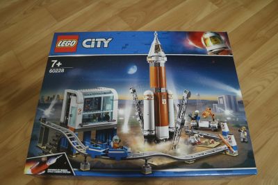Лот: 15997632. Фото: 1. LEGO City 60228 Ракета для запуска... Конструкторы
