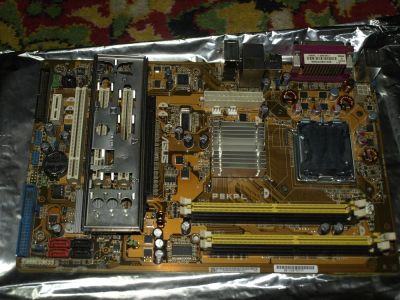 Лот: 3313928. Фото: 1. Мать на 775 ATX полноценная ASUS... Материнские платы