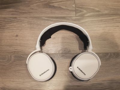 Лот: 18823858. Фото: 1. Наушники SteelSeries Arctis 5. Наушники, гарнитуры