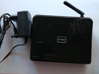 Лот: 21244245. Фото: 1. Роутер WiFi D-link Dir 300. WiFi, Bluetooth адаптеры
