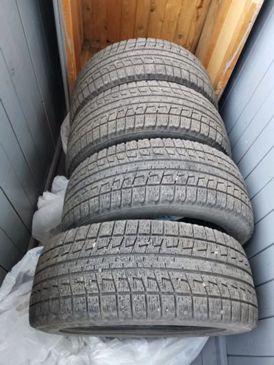 Лот: 25791132. Фото: 1. Bridgestone Blizzak Revo2 205... Шины