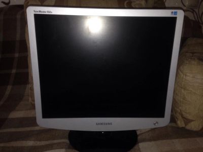 Лот: 3915110. Фото: 1. ЖК-монитор Samsung 19" 4:3. ЖК-мониторы