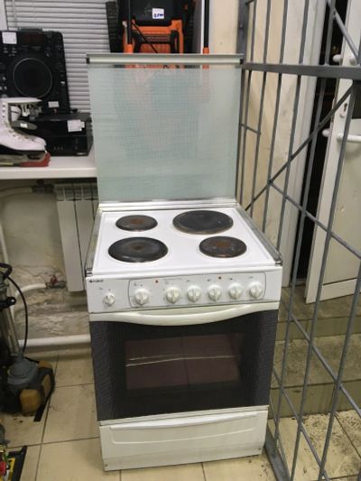 Лот: 15307405. Фото: 1. Электрическая плита Indesit KG... Плиты, духовые шкафы, варочные поверхности