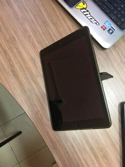 Лот: 10018959. Фото: 1. Ipad air серый космос wifi+ cellular... Планшеты