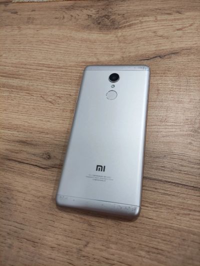 Лот: 16865044. Фото: 1. Xiaomi Redmi 5 2/16. Смартфоны