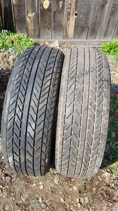 Лот: 15932889. Фото: 1. 2 шины Pirelli P77 225/70/15. Шины
