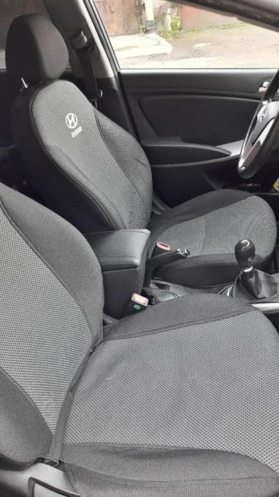 Лот: 10420324. Фото: 1. Подлокотник бокс для Hyundai Solaris. Багажники, боксы, фаркопы