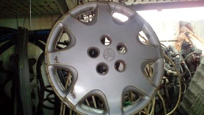 Лот: 12231868. Фото: 1. оригинальный колпак toyota corona... Колпаки