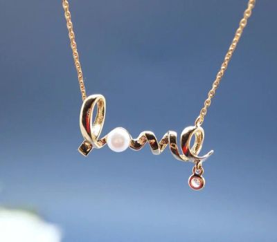 Лот: 7340472. Фото: 1. Подвеска Love любовь с жемчужной... Кольца, перстни