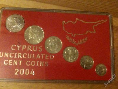 Лот: 1301801. Фото: 1. Монеты Кипра 2004г в подарочной... Европа