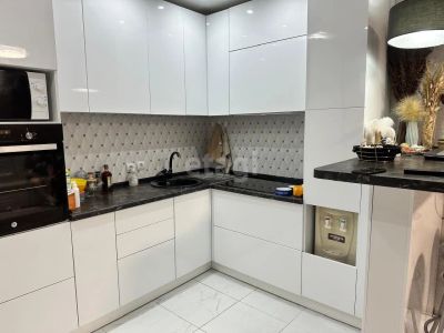 Лот: 25290215. Фото: 1. 3-комн. квартира , Железногорск... Квартиры, студии