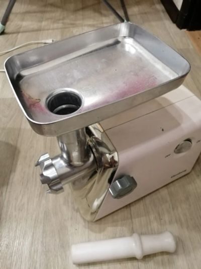 Лот: 20527287. Фото: 1. Мясорубка электрическая. Кухонная