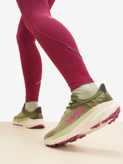 Лот: 24287889. Фото: 1. Кроссовки женские Hoka One One... Кеды, кроссовки, слипоны
