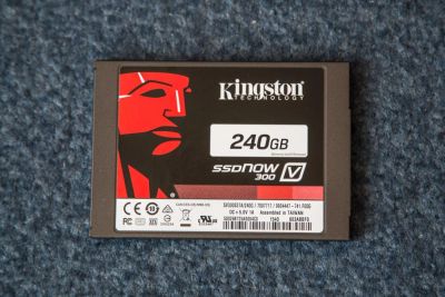 Лот: 7842378. Фото: 1. SSD Kingston SV300S37A/240G. SSD-накопители