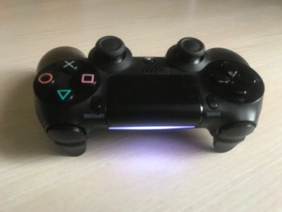 Лот: 18343694. Фото: 1. DualShock PS4 V1. Другое (игровые приставки, консоли, видеоигры)