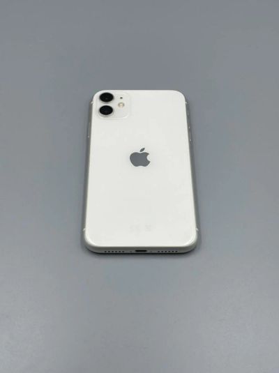 Лот: 18906035. Фото: 1. Apple iPhone 11 64GB White 352920115175401. Смартфоны