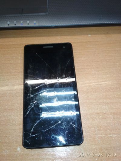 Лот: 14648260. Фото: 1. ZTE GF3. Дисплеи, дисплейные модули, тачскрины