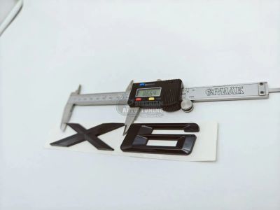 Лот: 25391154. Фото: 1. Шильдик с клеевой основой X6 черный... Детали тюнинга