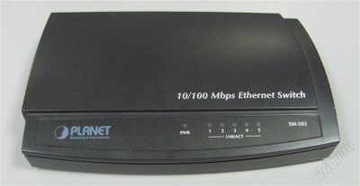 Лот: 1233415. Фото: 1. Swich (свич) 5-ти портовый. Маршрутизаторы (роутеры)