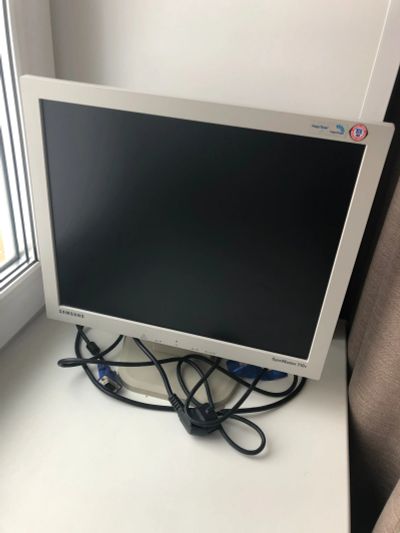 Лот: 12988926. Фото: 1. Монитор samsung gh17ls (17''). ЖК-мониторы