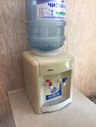 Лот: 9848491. Фото: 1. кулер c охлаждением воды. Чайники, кофемашины, кулеры