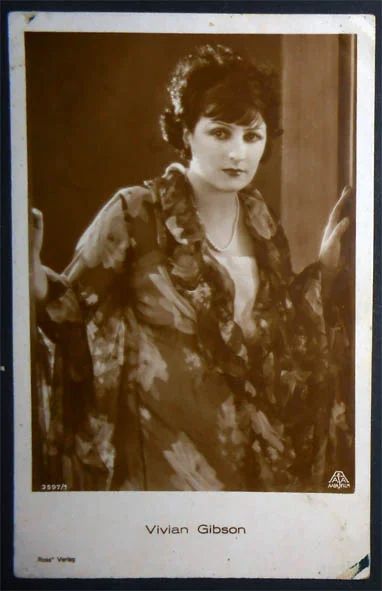Лот: 6357256. Фото: 1. Открытка артисты кино Vivian Gibson... Открытки, конверты