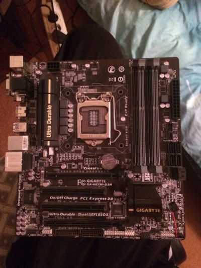 Лот: 8565948. Фото: 1. Материнская плата Gigabyte h87m-d3h. Материнские платы