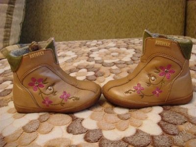 Лот: 2682797. Фото: 1. Сапожки на девочку "Котофей... Сапоги