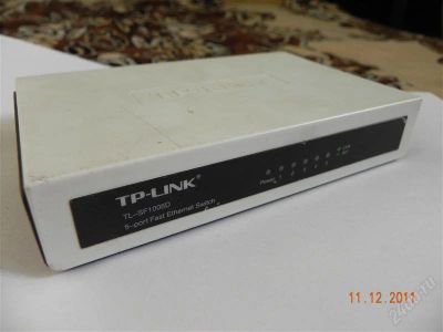 Лот: 1408532. Фото: 1. Коммутатор 5-port Fast Eth. Маршрутизаторы (роутеры)