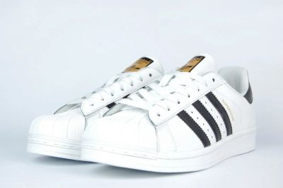 Лот: 16902146. Фото: 1. Кроссовки Adidas Superstar White... Кеды, кроссовки, слипоны