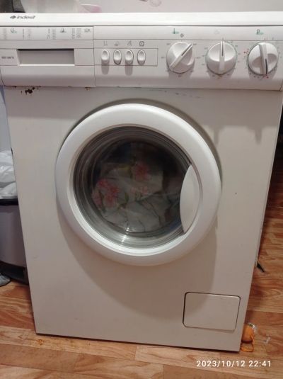 Лот: 20909504. Фото: 1. Стиральная машинка indesit. Стиральные машины