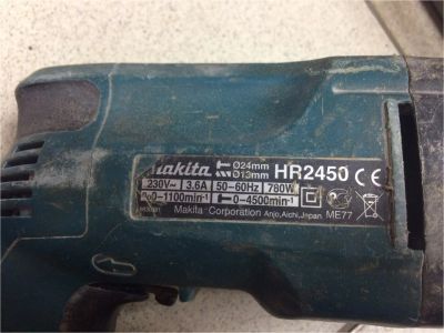 Лот: 8206739. Фото: 1. Перфоратор makita HR2450. Электроинструмент