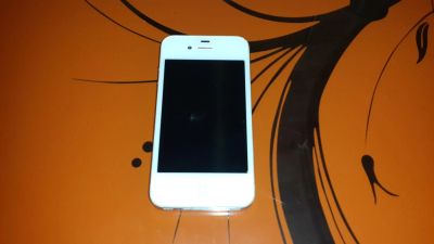 Лот: 6471769. Фото: 1. Iphone 4 белый, 32Gb. Смартфоны