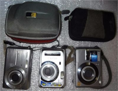 Лот: 7902456. Фото: 1. Три цифровых фотоаппарата - продажа... Другое (фотокамеры)