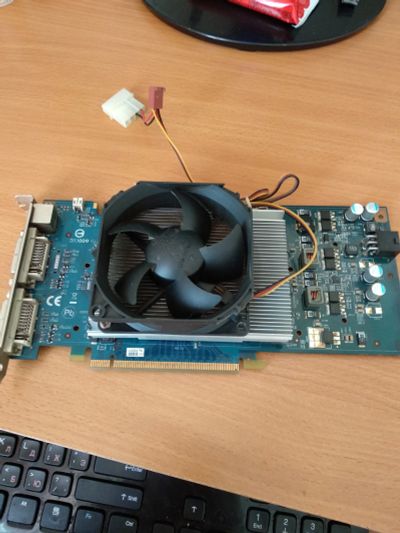 Лот: 11701820. Фото: 1. GeForce 9600 GT. Видеокарты