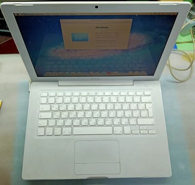 Лот: 20525631. Фото: 1. Apple MacBook A1181. Ноутбуки