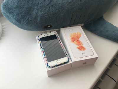Лот: 15932381. Фото: 1. iPhone 6s 32Гб розовый, как новый... Смартфоны