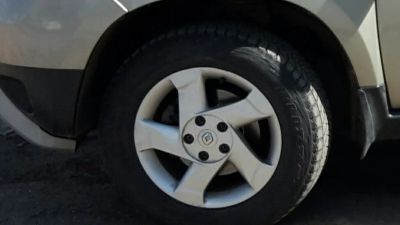 Лот: 8280615. Фото: 1. Колеса на Duster (диск с резиной... Шины