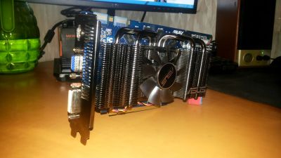 Лот: 12426369. Фото: 1. Видеокарта Asus GeForce gts 250... Видеокарты