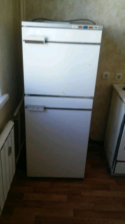 Лот: 12190353. Фото: 1. Холодильник. Холодильники, морозильные камеры