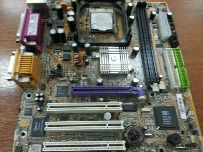 Лот: 4609619. Фото: 1. Материнская плата GigaByte GA-8S650GXM... Материнские платы