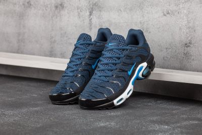 Лот: 10508322. Фото: 1. Nike Air Max Plus RN. Кеды, кроссовки, слипоны